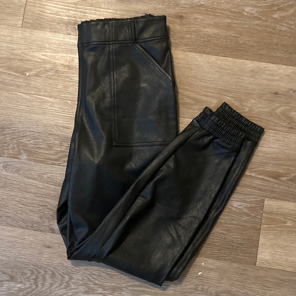 SPANX Faux Leather Joggers L
